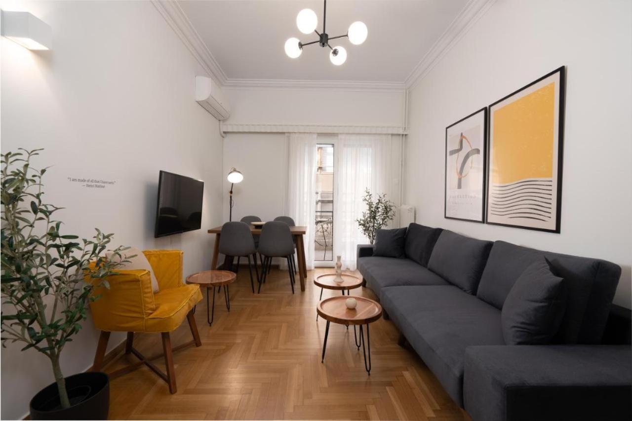 Vibrant Urban Getaway: Charming 2-Bedroom Near Bars, Parks, And Metro アテネ エクステリア 写真