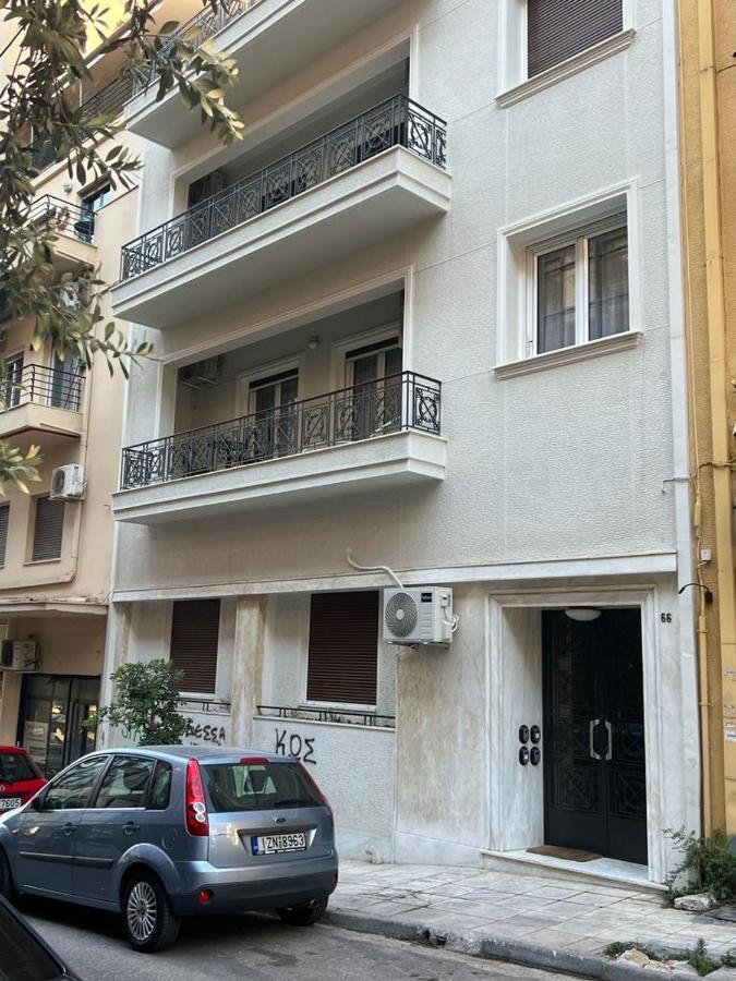 Vibrant Urban Getaway: Charming 2-Bedroom Near Bars, Parks, And Metro アテネ エクステリア 写真